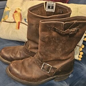 Frye Engineer Boots 8.5